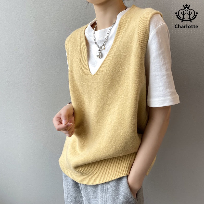 French preppy style V-neck vest knitted vest sleeveless waistcoat vest [CHSW20]