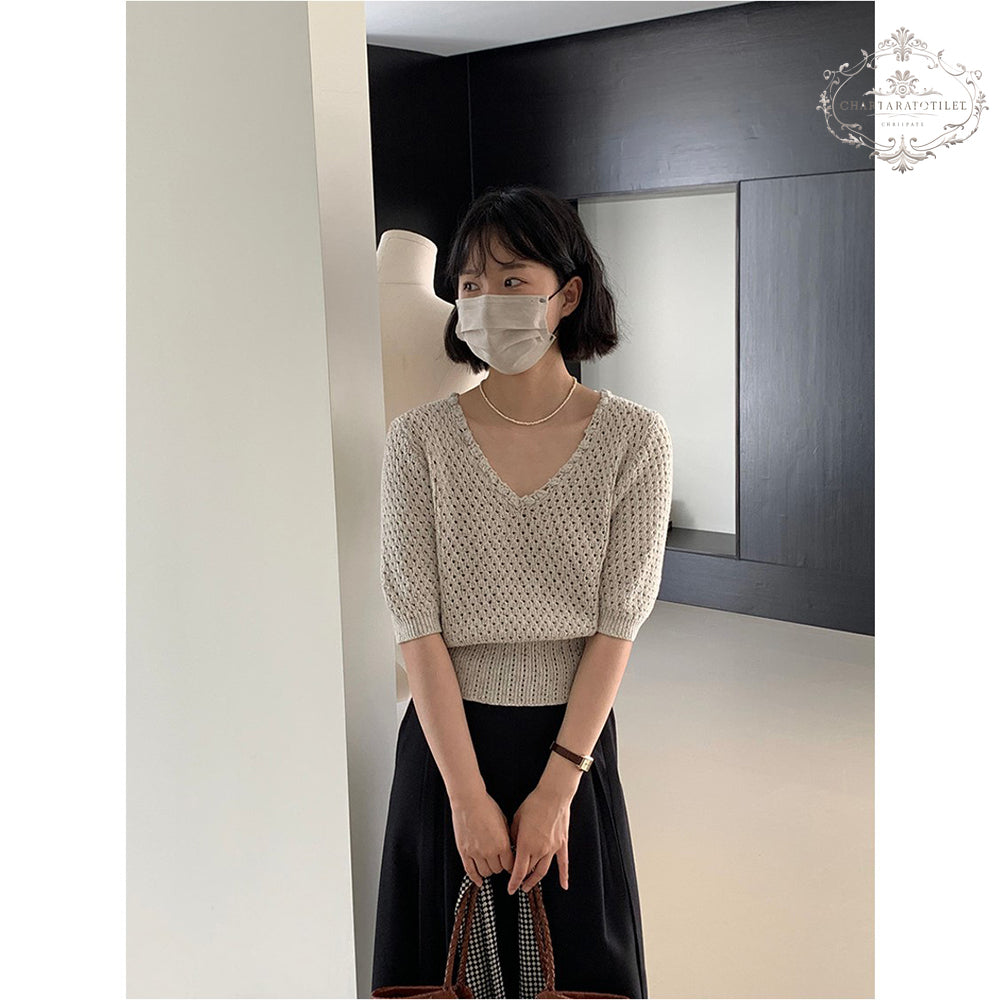 Korean generation handmade lace collar hollow short-sleeved thin sweater V-neck slimming design [CHSW74]