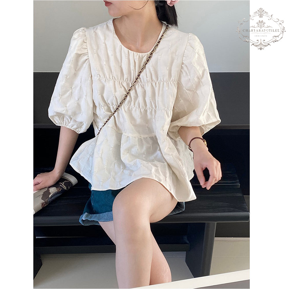 French puff-sleeved lady's babydoll shirt, refreshing on a sunny afternoon CHT30