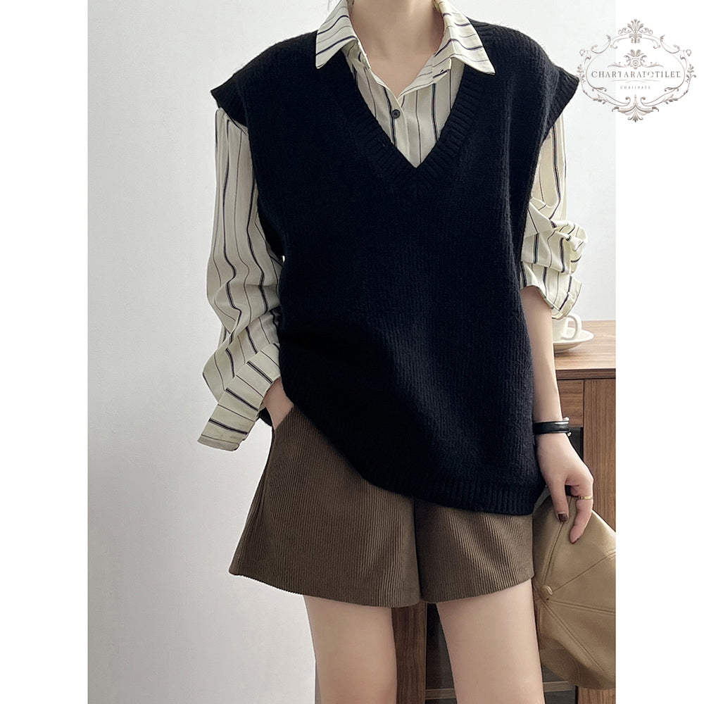 French inverted triangle V-neck knitted hole-in-the-wall vest spring loose lazy vest [CHVE12]